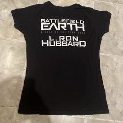 Battlefield Earth A Saga Of The Year 3000 L.Ron Hubbard Movie Cast & Crew Tee M