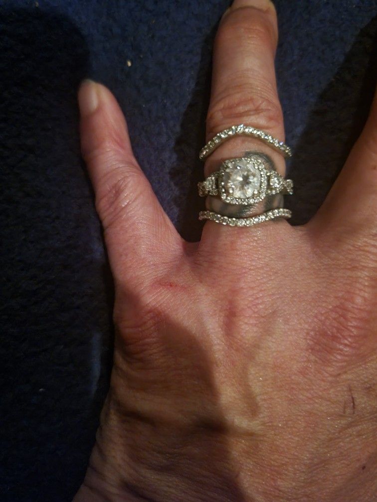 2 Csrat Lab Created Diamond Wedding Set For sale