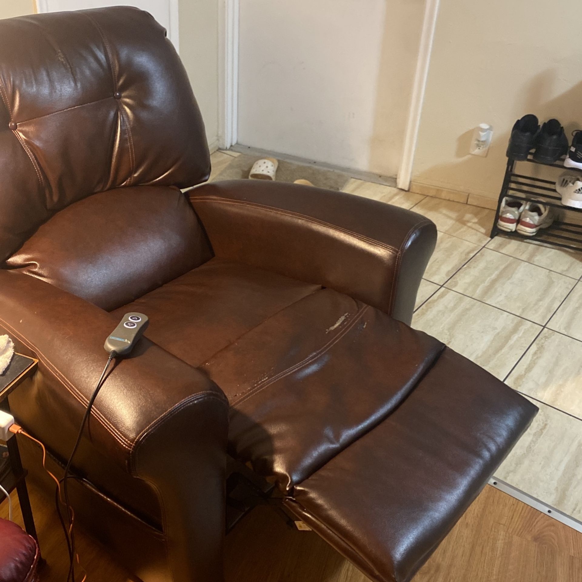 Recliner And Lift Catnapper