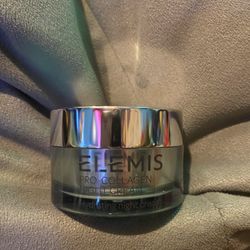 ELEMIS Pro-Collagen Night Cream. 