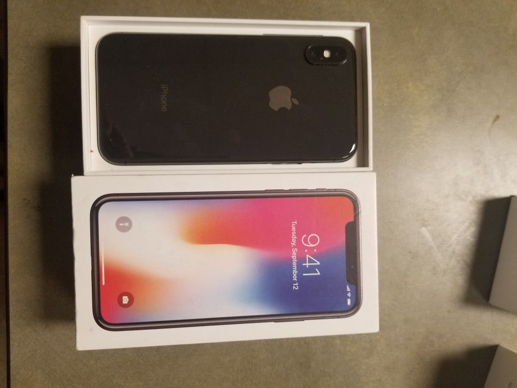 iPhone X Factory Unlocked