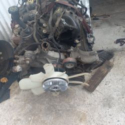 2006 Parts Only  Chevy Motor 5.3$750