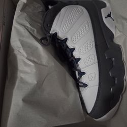 Air Jordan 9 Retro 