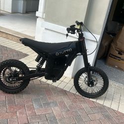 Tuito Black Good Conditions 