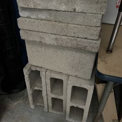 Pavers And Cement Wall Blocks Free