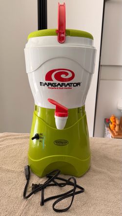 Nostalgia Margarator 1-Gallon Margarita Machine Slushes Daiquiris AC/DC Power