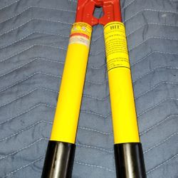 18" Hit Fiberglass Bolt Cuttet HIt-22-BC18F-3 used excellent condition  100.00