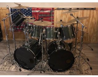 Pearl Drum set