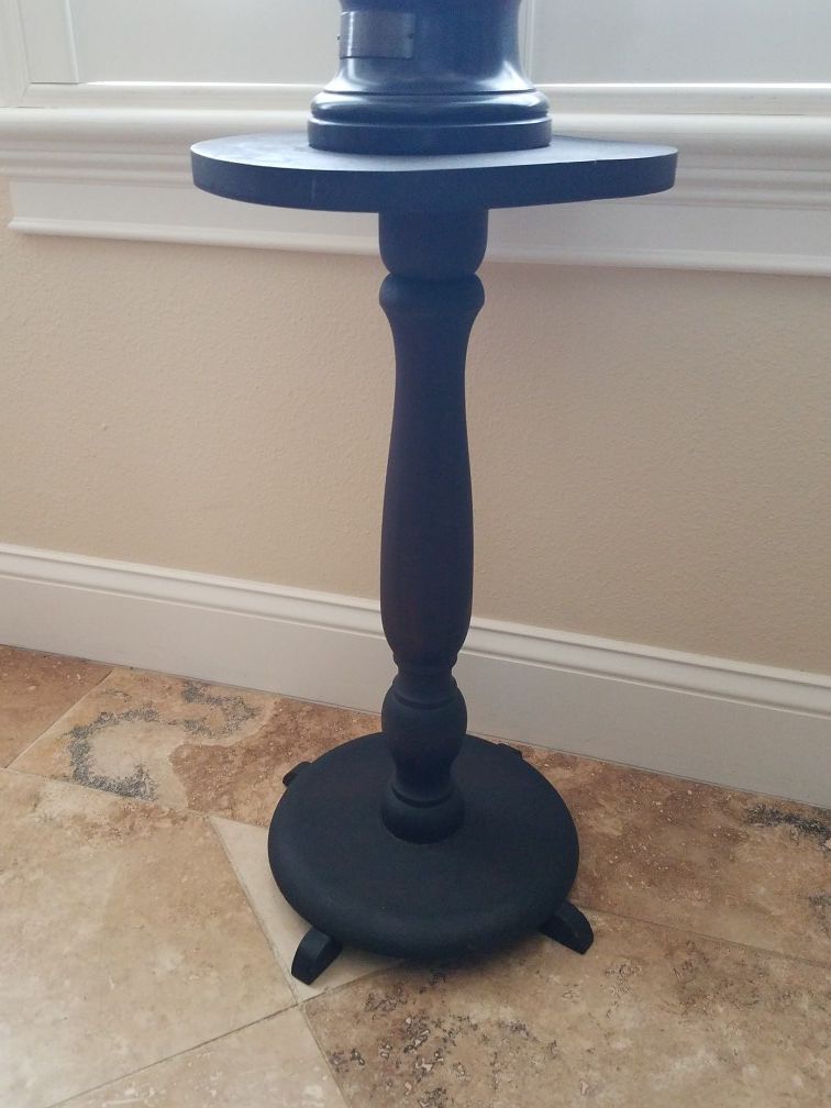 Table "Pedestal Antique Wooden Table" 2 feet high with a 1 foot diameter top