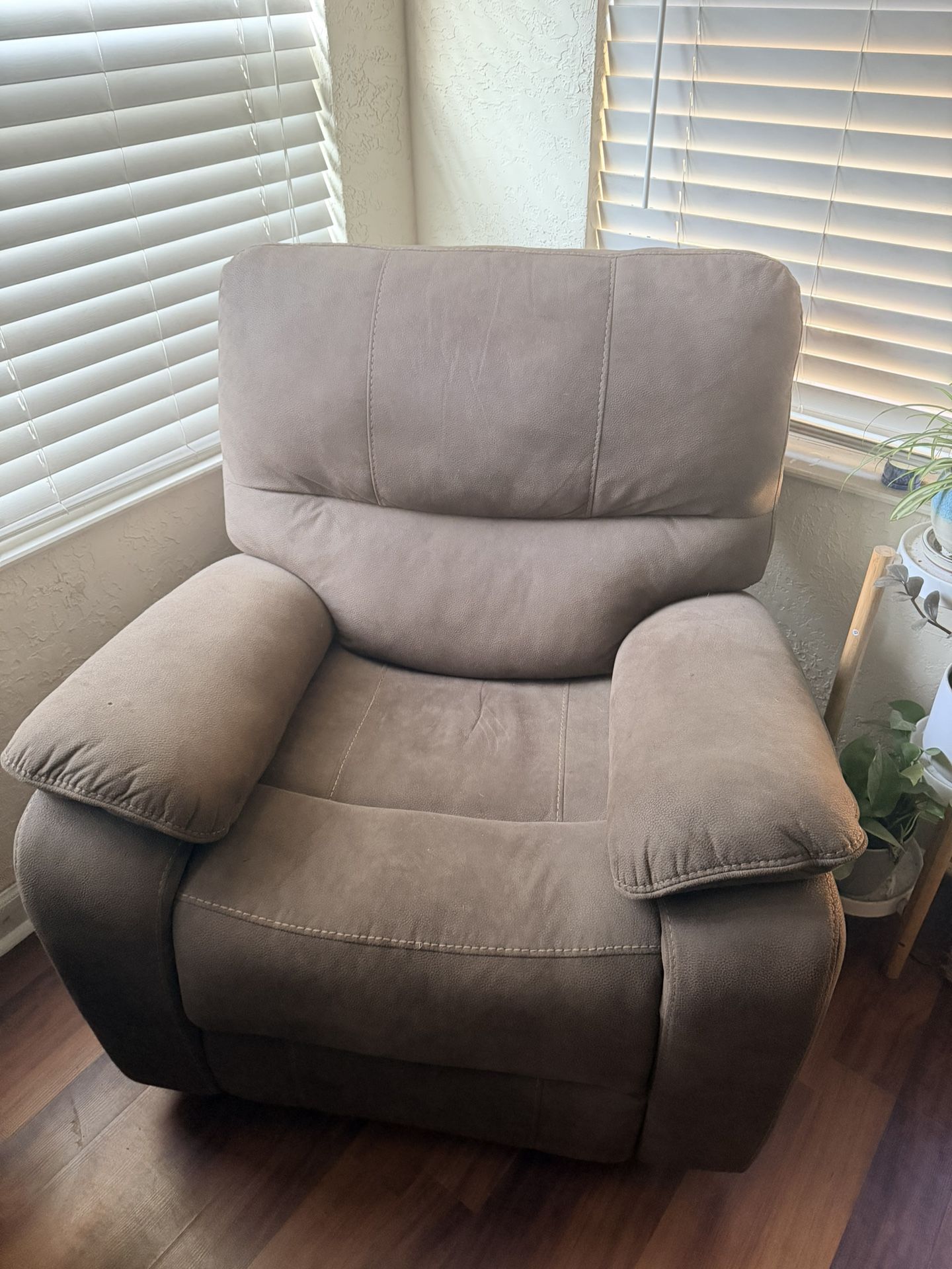 Costco Recliner Chair