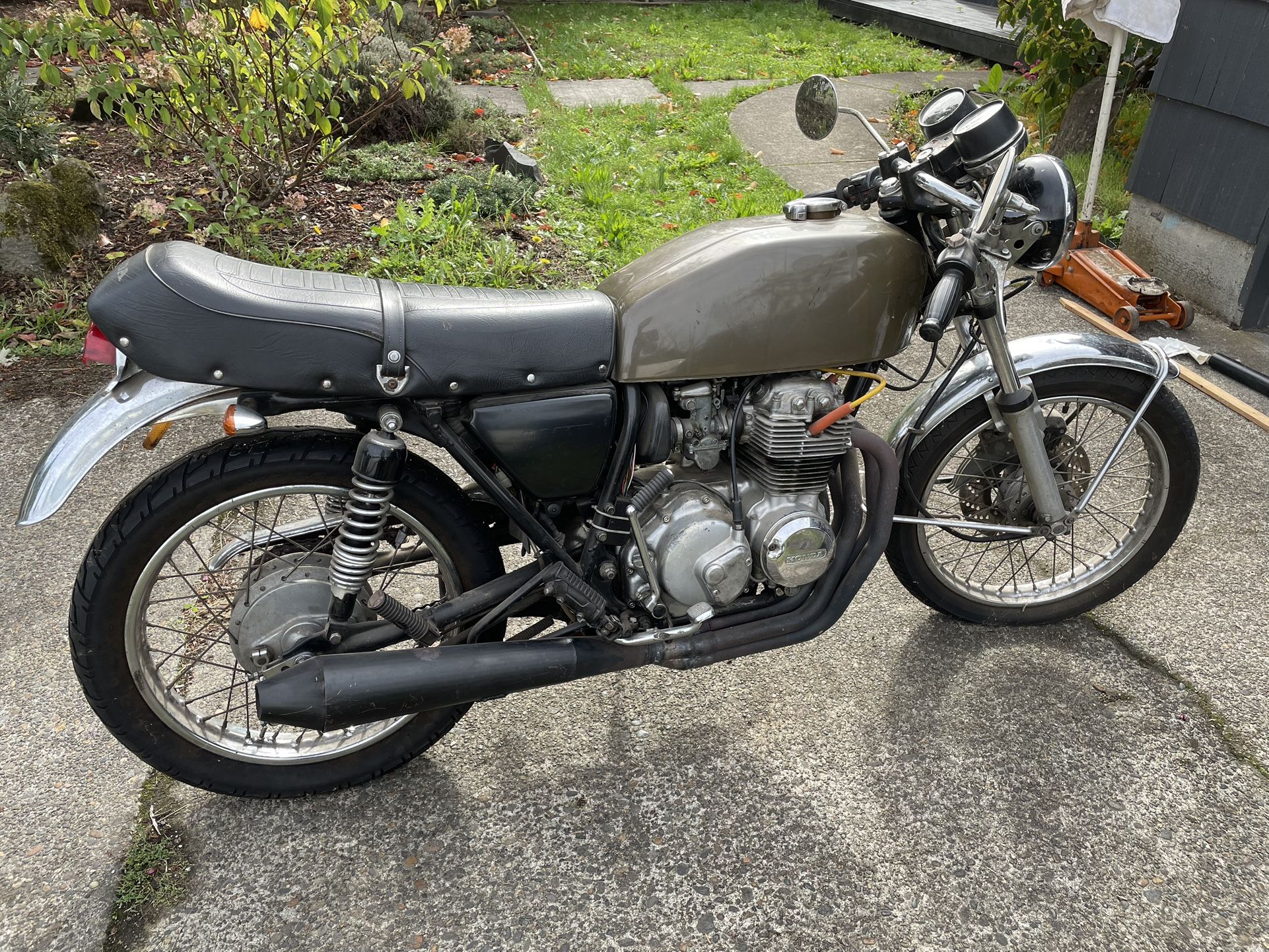 1975 Honda CB400F