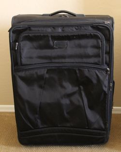 Travel Pro Crew 5 27” Rollaboard Check Bag