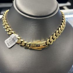 10k Cuban Link Chain