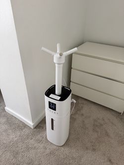 Large Humidifier with Digital Display