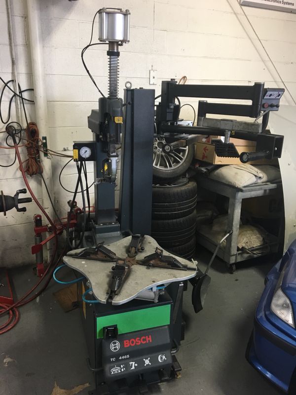 Bosch Tire Changer *LIKE NEW* for Sale in Humble, TX OfferUp