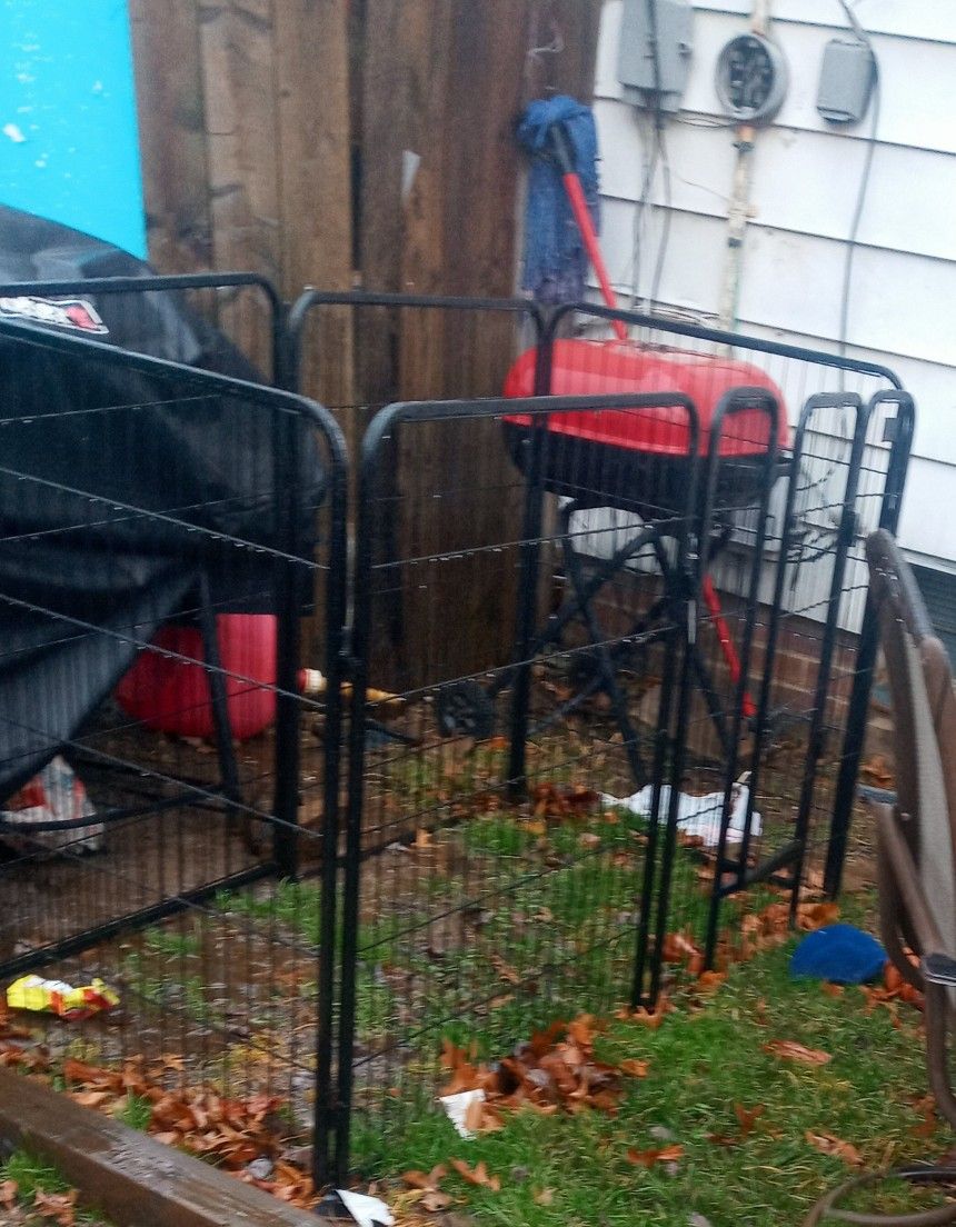 Six-piece Dog Kennel. With Door