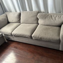 Sofa Set Complete With Chase And Ottoman