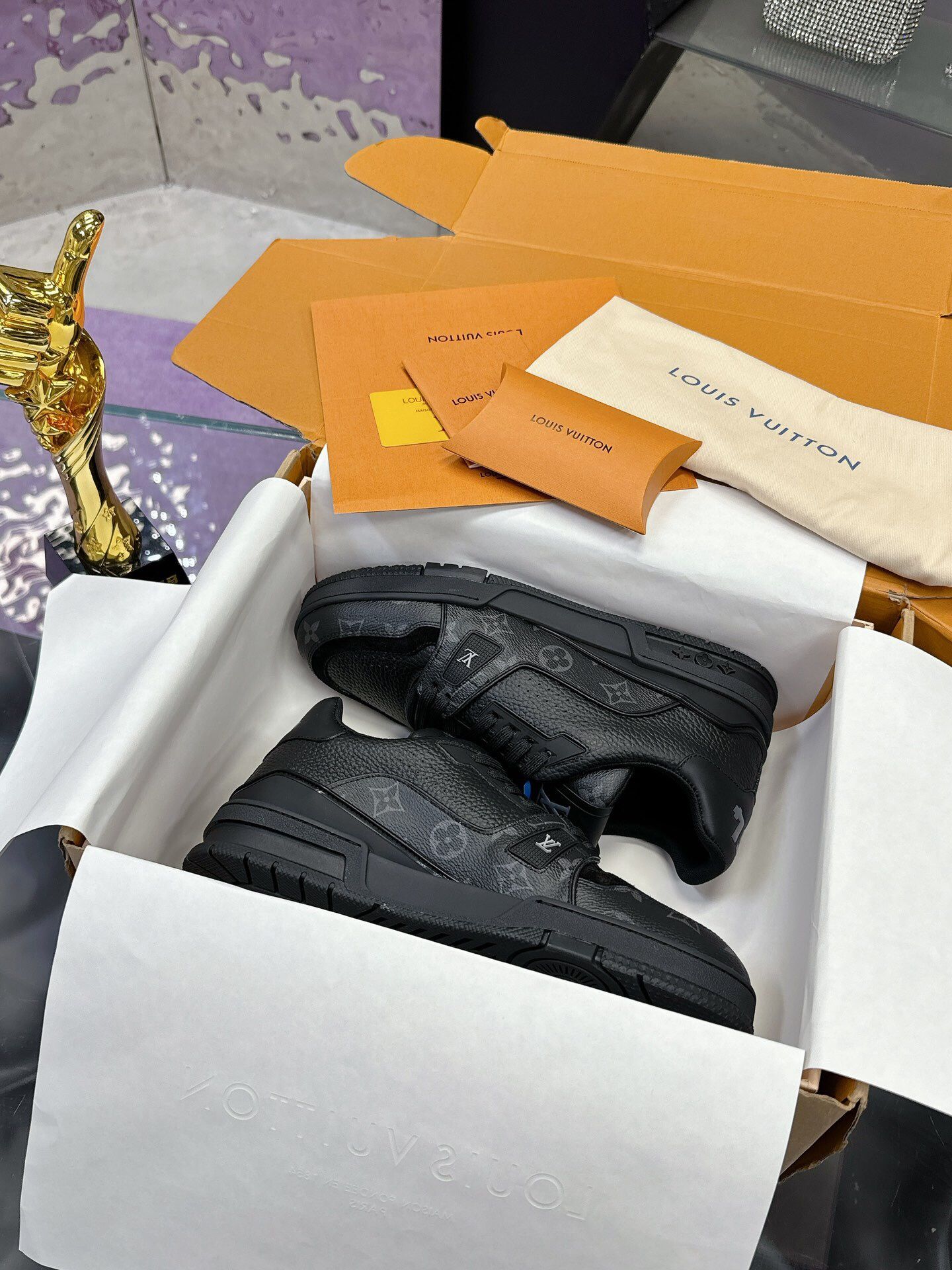 Louis Vuitton Men’s Sneaker With Box 2025