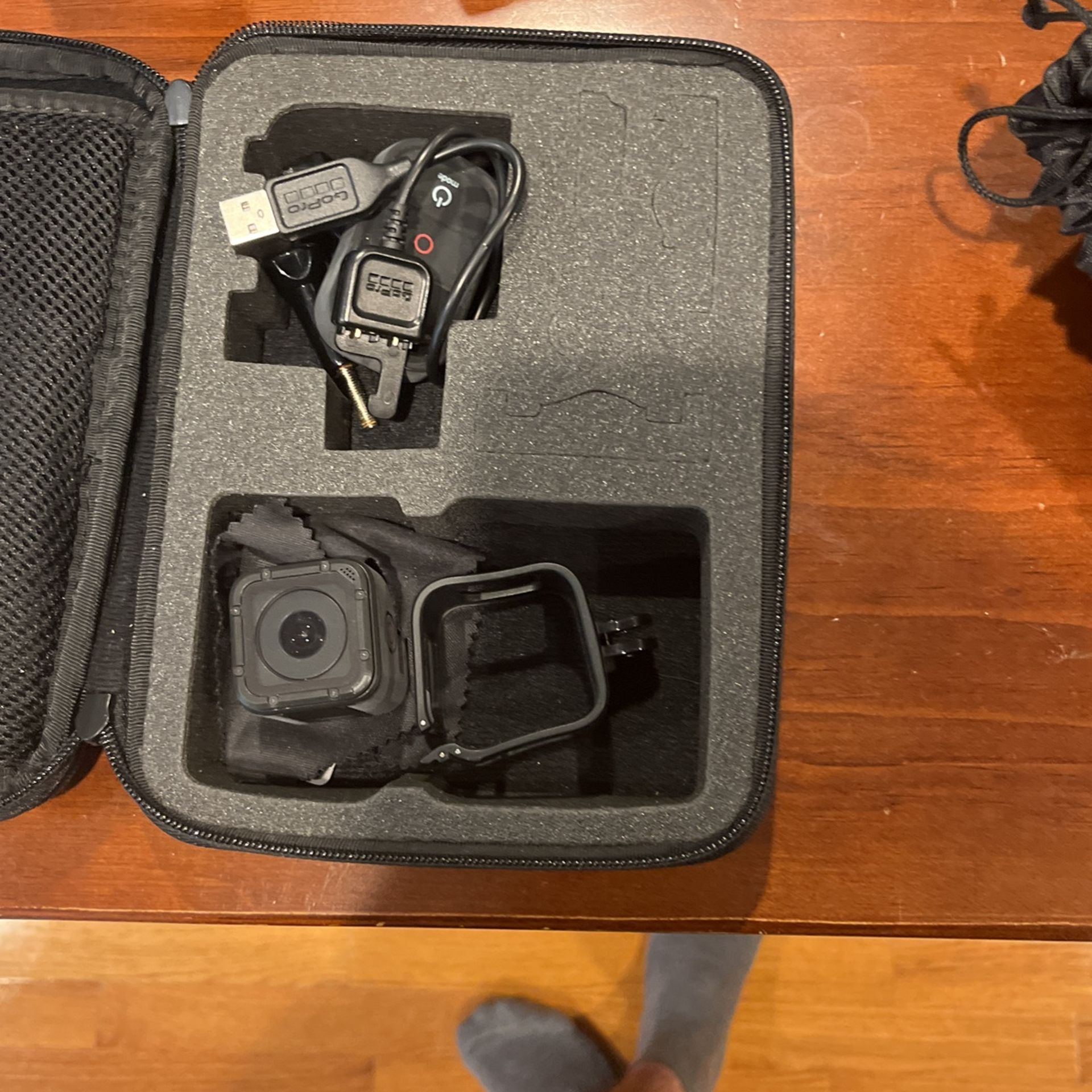 Go Pro Session 3 With accessories