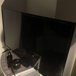 32”  Roku Tv