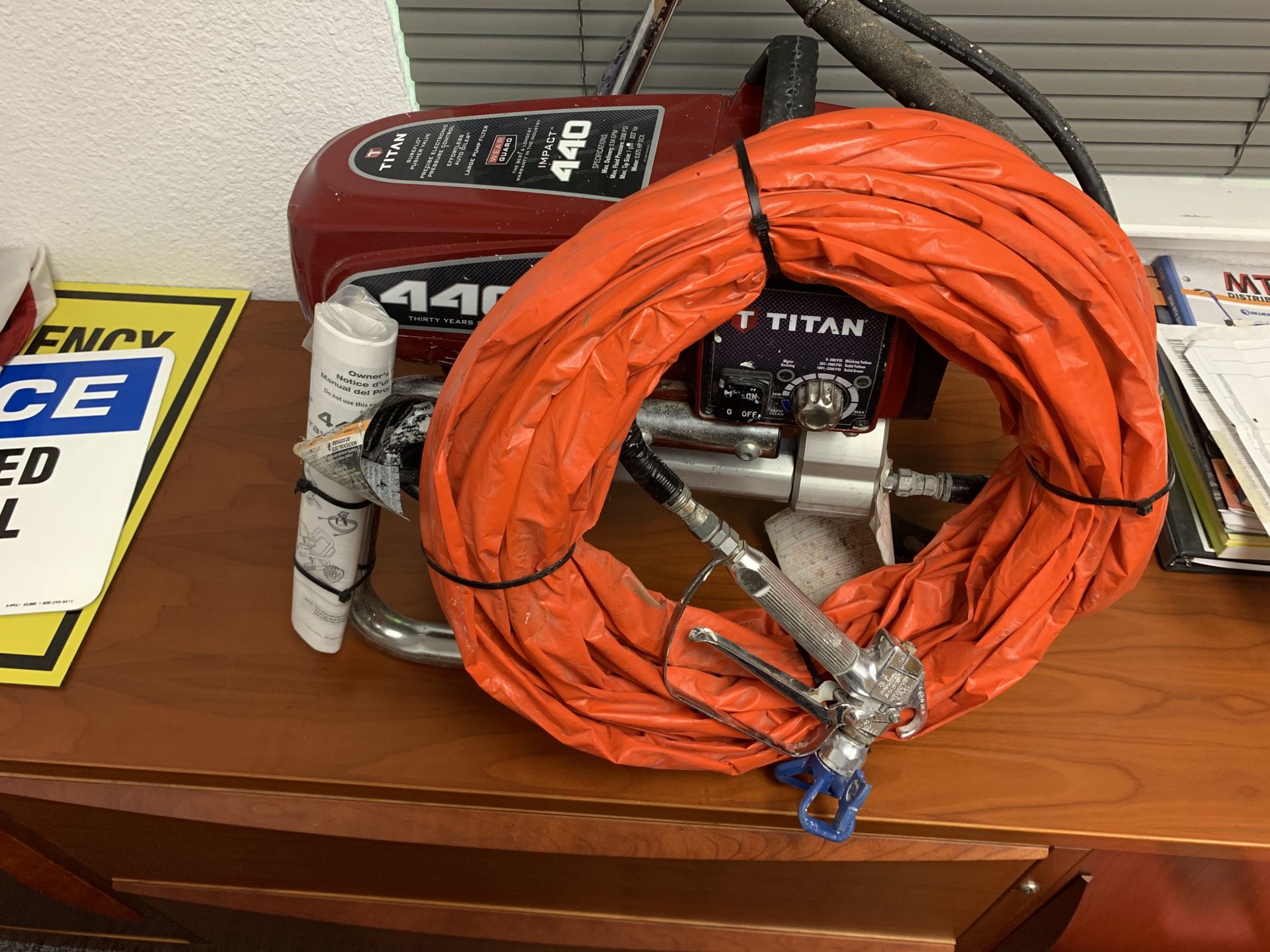 Titan 440 Impact Airless Paint Sprayer for Sale in Vacaville, CA