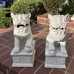 Vintage Ceramic White Foo Dogs Pair 2 Chinese Guardian Lions Estate Pieces Large 16” Tall Statues Table Decor Statues Figurines Female Male Dogs 