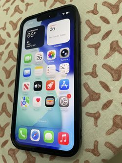 iPhone 13 128gb Factory Unlocked Already. (back Has A Crack Check Pics)