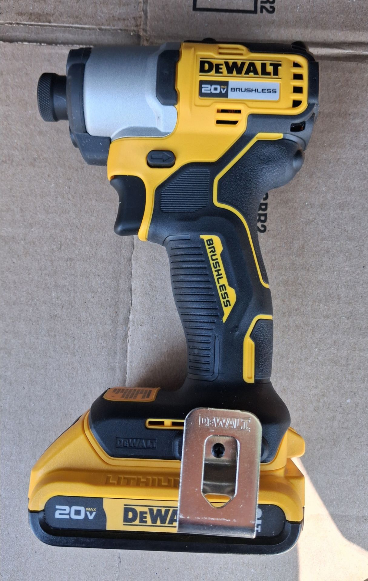 DeWalt 20v max brushless impact driver