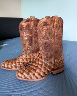 Genuine Pirarucu fish boots / Botas de piel de pescado
