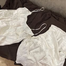  Silk Sleepwear 