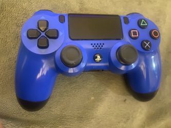 Super clean official PlayStation 4 controller OEM works great ! Refurbished new controllers and battery