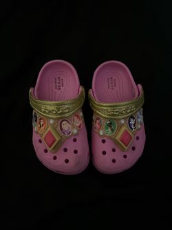 Princess crocs size