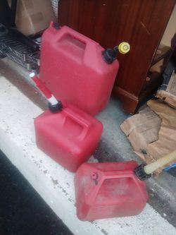 Gas cans 5gal, 2 gal, 1.5gal ($15, $10, $10)