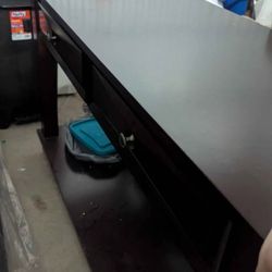 Dining room Table 
