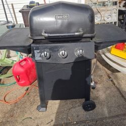 Price Is Firm.. Small 3 Burner BBQ