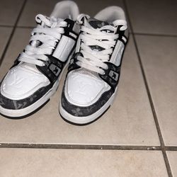 Loui Vuitton Trainers