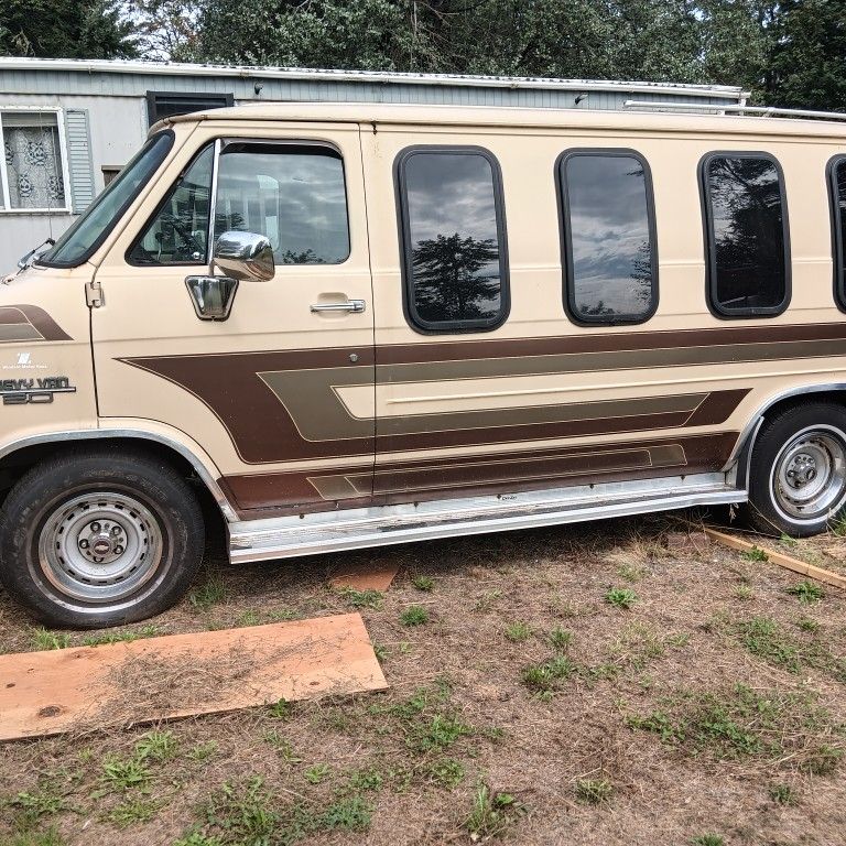 79 Chevy G20 Series Camper Van for Sale in Tacoma, WA - OfferUp