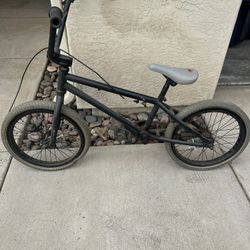 20in Black Haro Bike