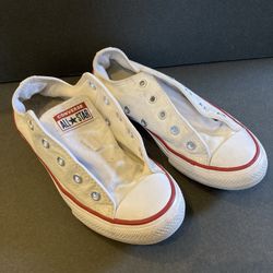 Girls Size 2 All Stars Converse  Chuck Taylor 