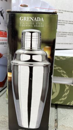 Stainless steel cocktail shaker