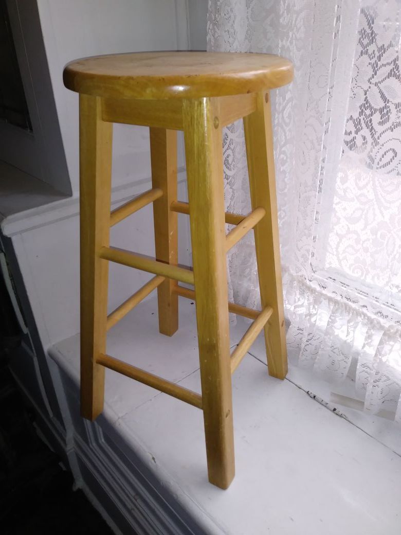 Bar stool