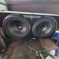 Rockford Fosgate P3 12" Subs & Alphasonik V1(contact info removed)w Amp