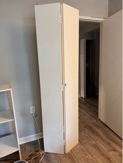 Free Bifold Door 24x80in