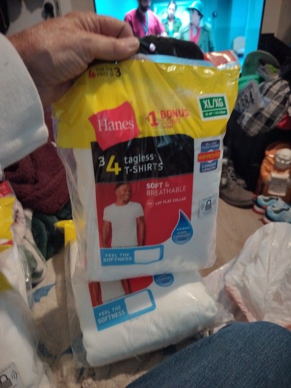 New T-shirts Size Extra Large 4Tagless T-shirts White 3 Packages $10 Each