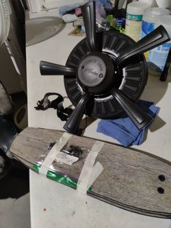 Ceiling fan (Hunter Brand)