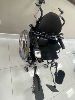 Alber e-fix E35 / e36 electric Wheelchair