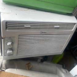 Little Window Ac 
