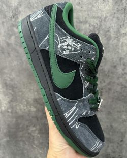 Dunk SB There Skateboards