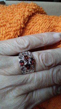 4 Stone Garnet Silver ring.