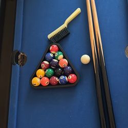 Mini Pool Table 